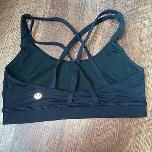 black lululemon energy bra! size 6!